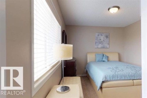 13924 152 Avenue Nw, Edmonton, AB - Indoor Photo Showing Bedroom