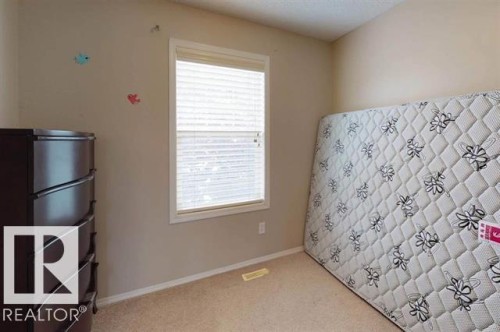 13924 152 Avenue Nw, Edmonton, AB - Indoor