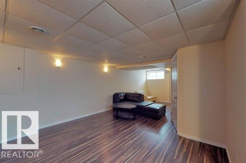 13924 152 Avenue Nw, Edmonton, AB - Indoor