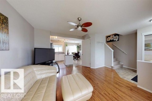 13924 152 Avenue Nw, Edmonton, AB - Indoor