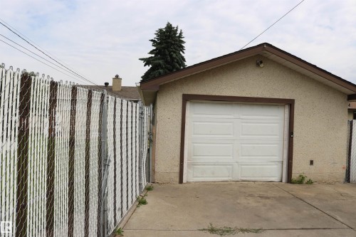 13604 64 Street Nw, Edmonton, AB 