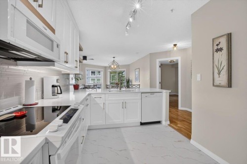 #300 7839 96 St Nw, Edmonton, AB - Indoor Photo Showing Kitchen With Upgraded Kitchen