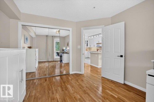 #300 7839 96 St Nw, Edmonton, AB - Indoor Photo Showing Other Room