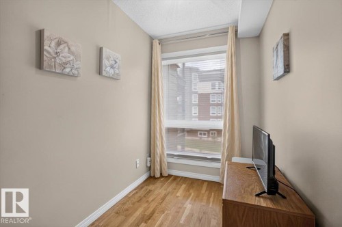 #300 7839 96 St Nw, Edmonton, AB - Indoor
