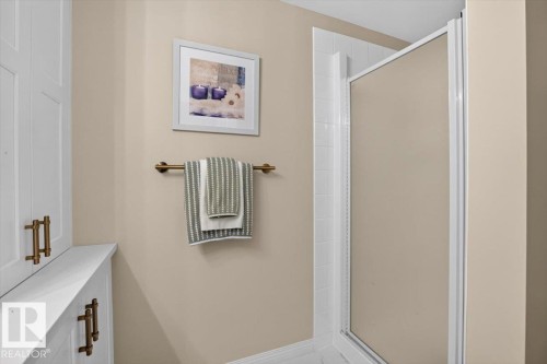#300 7839 96 St Nw, Edmonton, AB - Indoor Photo Showing Bathroom