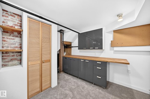 11419 126 Street Nw, Edmonton, AB - Indoor