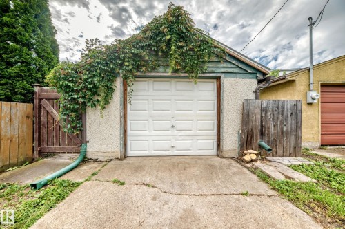 11419 126 Street Nw, Edmonton, AB - Outdoor With Exterior