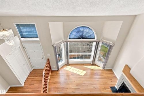 #1 3311 58 St Nw, Edmonton, AB - Indoor Photo Showing Other Room