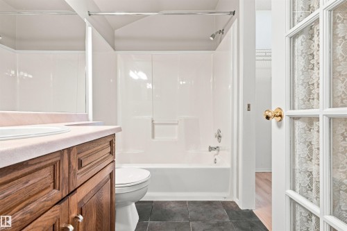 #1 3311 58 St Nw, Edmonton, AB - Indoor Photo Showing Bathroom