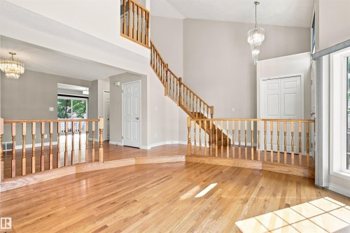 #1 3311 58 St Nw, Edmonton, AB - Indoor Photo Showing Other Room