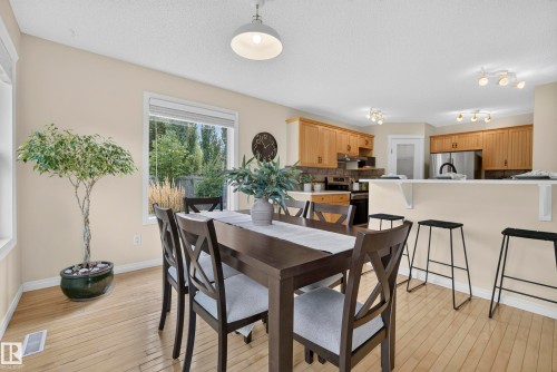 1322 Barnes Close Sw, Edmonton, AB - Indoor Photo Showing Dining Room