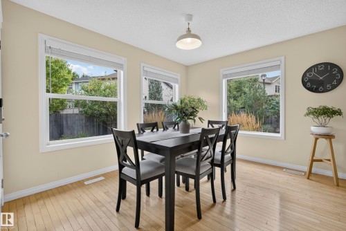 1322 Barnes Close Sw, Edmonton, AB - Indoor Photo Showing Dining Room
