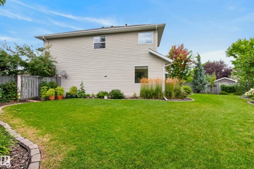 1322 Barnes Close Sw, Edmonton, AB - Outdoor