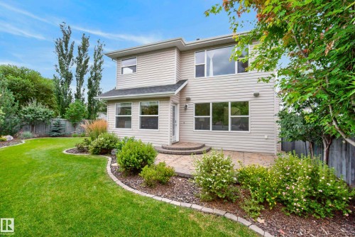 1322 Barnes Close Sw, Edmonton, AB - Outdoor
