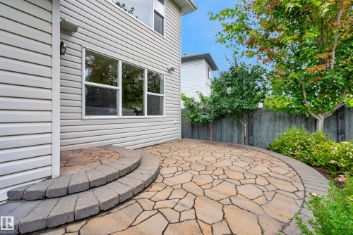 1322 Barnes Close Sw, Edmonton, AB - Outdoor