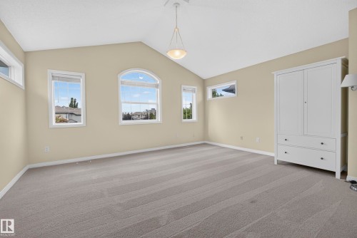 1322 Barnes Close Sw, Edmonton, AB - Indoor Photo Showing Other Room