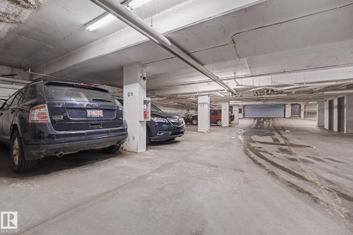 #307 7907 109 St Nw, Edmonton, AB - Indoor Photo Showing Garage