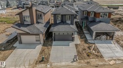 4647 17 AVENUE SW  Edmonton, AB T6X 3N1