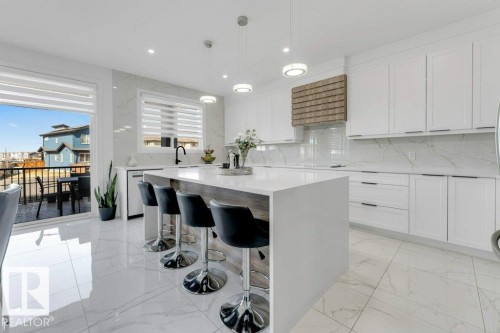 424 33 Avenue Nw, Edmonton, AB - Indoor