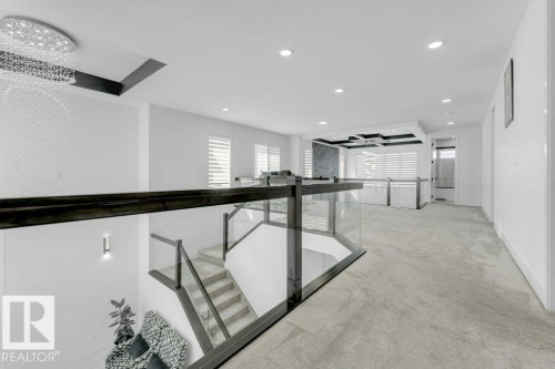 424 33 Avenue Nw, Edmonton, AB - Indoor Photo Showing Other Room