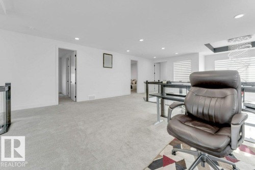 424 33 Avenue Nw, Edmonton, AB - Indoor