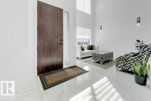 424 33 Avenue Nw, Edmonton, AB - Indoor Photo Showing Other Room