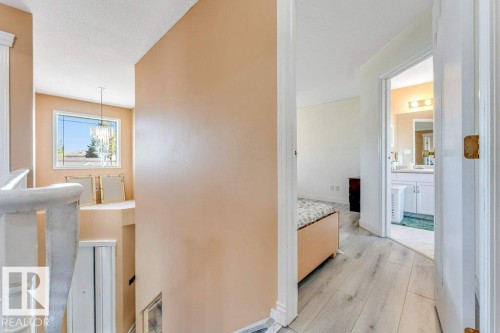 4424 28A Street Nw, Edmonton, AB - Indoor Photo Showing Other Room