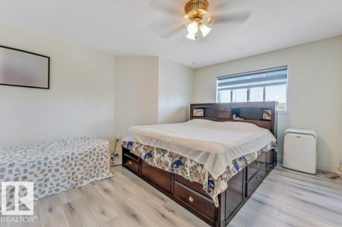 4424 28A Street Nw, Edmonton, AB - Indoor Photo Showing Bedroom