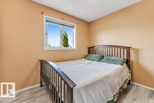 4424 28A Street Nw, Edmonton, AB - Indoor Photo Showing Bedroom