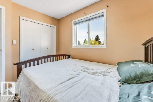 4424 28A Street Nw, Edmonton, AB - Indoor Photo Showing Bedroom