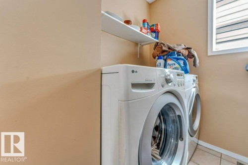 4424 28A Street Nw, Edmonton, AB - Indoor Photo Showing Laundry Room