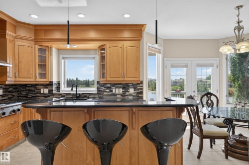 13527 158 Avenue Nw, Edmonton, AB - Indoor
