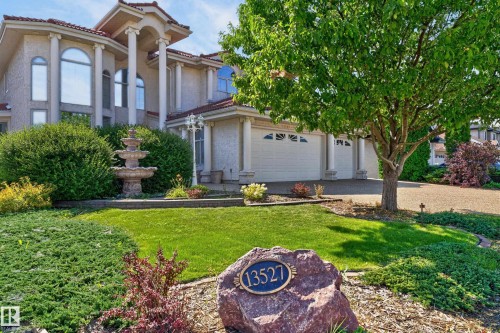 13527 158 Avenue Nw, Edmonton, AB - Outdoor
