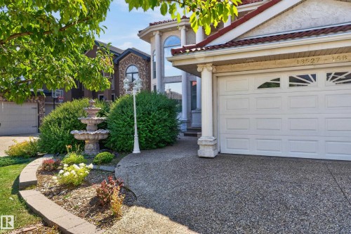 13527 158 Avenue Nw, Edmonton, AB - Outdoor