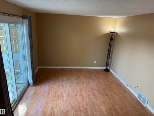 5645 137 Avenue Nw, Edmonton, AB - Indoor Photo Showing Other Room