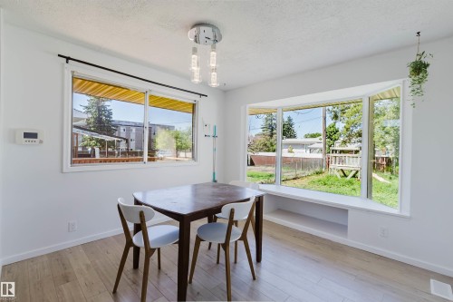 9606 163 Street Nw, Edmonton, AB - Indoor Photo Showing Dining Room