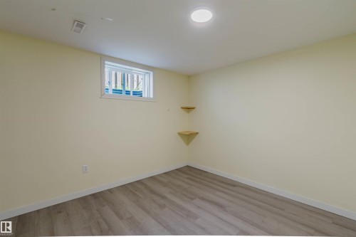 9606 163 Street Nw, Edmonton, AB - Indoor Photo Showing Other Room