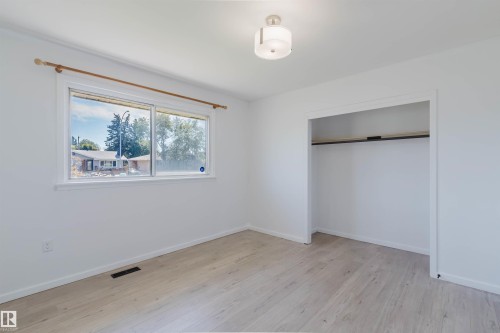 9606 163 Street Nw, Edmonton, AB - Indoor Photo Showing Other Room