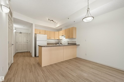 #102 11103 84 Av Nw, Edmonton, AB 