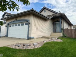 36 NEWCASTLE CLOSE   Sherwood Park, AB T8A 6E9