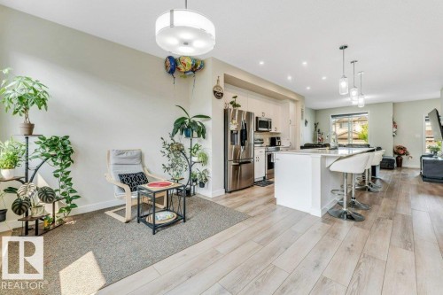 5315 22 Avenue Sw, Edmonton, AB - Indoor