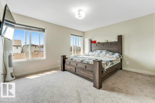 5315 22 Avenue Sw, Edmonton, AB - Indoor Photo Showing Bedroom