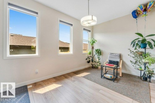 5315 22 Avenue Sw, Edmonton, AB - Indoor Photo Showing Other Room