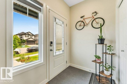 5315 22 Avenue Sw, Edmonton, AB - Indoor Photo Showing Other Room