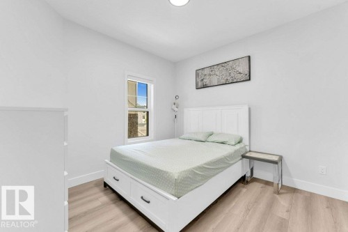 #3525 42 Ave Av, Beaumont, AB - Indoor Photo Showing Bedroom