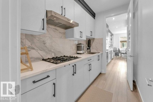 #3525 42 Ave Av, Beaumont, AB - Indoor Photo Showing Kitchen With Upgraded Kitchen