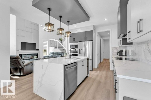 #3525 42 Ave Av, Beaumont, AB - Indoor Photo Showing Kitchen With Upgraded Kitchen