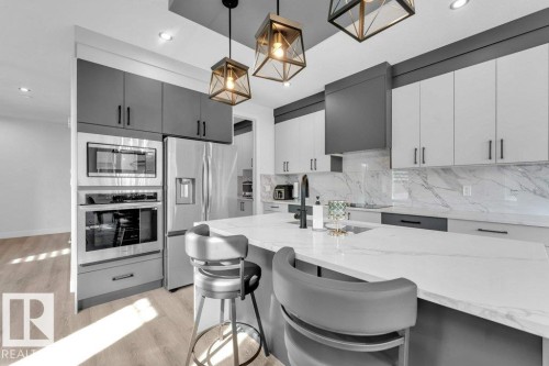 #3525 42 Ave Av, Beaumont, AB - Indoor Photo Showing Kitchen With Upgraded Kitchen