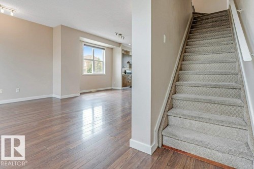 #1 655 Watt Bv Sw, Edmonton, AB - Indoor Photo Showing Other Room