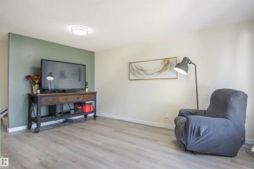71 Amberly Crest Nw, Edmonton, AB - Indoor